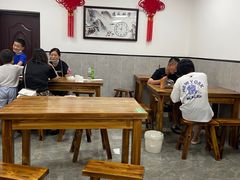 大堂-何记酿皮店(西流湾店)