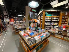 -西西弗书店&矢量咖啡(凯德晶萃广场店)