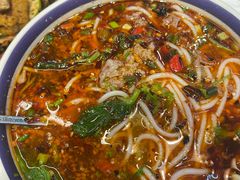 招牌生烫牛肉米线-云阿蛮云南生烫牛肉米线(奉贤路店)