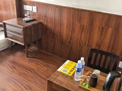 -拖板鞋咖啡旅行酒店(春熙路地铁站店)
