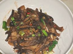 -梁家大院•农家菜(昆山会展中心店)