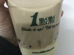 焦糖红茶拿铁-1点点(银座和谐广场店)
