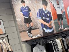 -adidas(滔搏朝阳大悦城店)