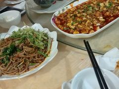 -洪霞餐馆