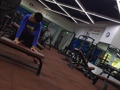 -美瑞斯特健身游泳会所(中南城店)