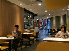 大堂-麦当劳(广州新港东路第二分店)