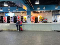 -乔波室内滑雪场