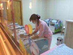 -莉泽月子中心(凯旋江景店)