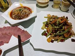 -华光驿站私房菜·黑金冠