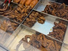 -狗撵鸭(泰山公寓店)
