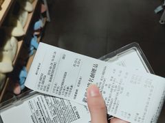 -名创优品(机场路百信广场店)