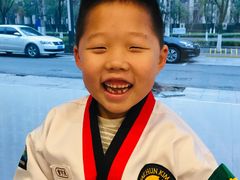 -金载勋跆拳道场(玲东花园店)