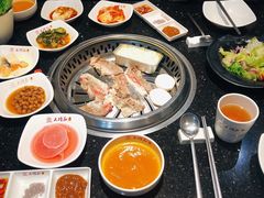 -木槿花韩式炭烤·熟成肉工坊(孙文东路店)