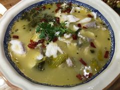 酸菜鱼-辣椒炒肉(华城购物广场（四楼）店)