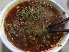 -崇州余荞面(落虹桥店)
