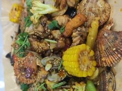 -老东镇啤酒屋海鲜加工·蒸汽海鲜·海鲜烧烤(台东店)