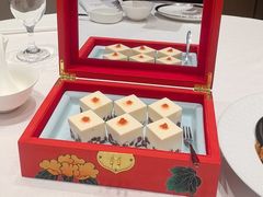 -品海楼·大连海胆锅贴馆(东港店)