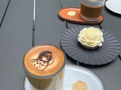 -潮一不贰·法式甜品·生日蛋糕·西式简餐(外滩店)