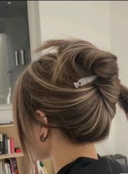-SWANK SALON