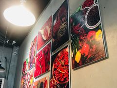 -愉肴麻辣香锅(中山路店)