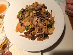 -荷塘秋月·本帮江浙菜(国权路店)