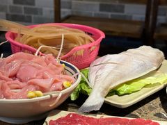 -六公里老火锅(总店)