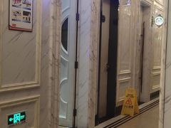 -皇马纯KTV·量贩·聚会(民治店)