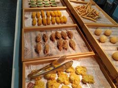 -圣罗巴甄选自助(麦凯乐店)