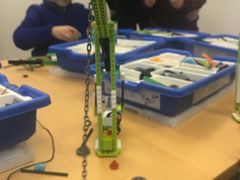 -斯坦星球AI编程·机器人科创·科学实验·信奥·思维·STEM·积木拼搭·竞赛考级(浦东联洋广场大拇指龙阳御桥中心)