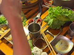 -叽叽扎扎烤肉场(生态城万达店)
