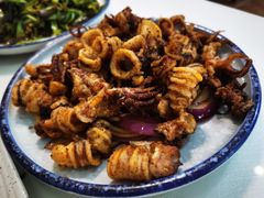 咸鱼海兔-小郭私房菜·海肠捞饭店(学士街店)