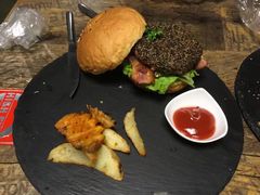 黑胡椒汉堡-HIGH FIVE哈福手工汉堡(桂林路店)