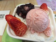 雪山草莓-满记甜品(荟聚购物中心店)