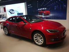-TESLA 特斯拉(上海太古汇体验店)