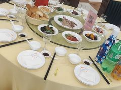 -山明水秀大饭店