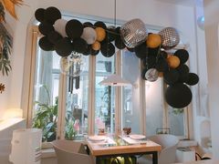 -春树下·树屋花房西餐厅(罍街AS1980店)