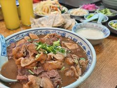 卤煮火烧-门框胡同百年卤煮(新街口店)