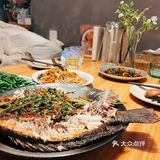 为了试出哪个菜好吃，我们几乎点了一大半！ 