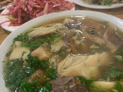 牛肉罩火烧-清真·白家牛肉罩火烧老店(育才街店)