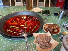 -五里关火锅(上海鑫耀·光环Live店)