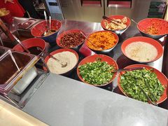 -鹤江桥·红油牛肉粉(SKP店)