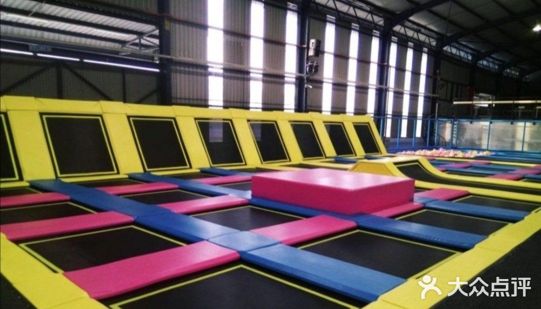 想畅快淋漓的感觉,就来蹦床!