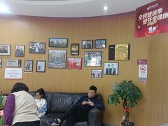 -雅悦齿科(顾村公园店)