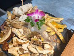 -一朵菌·野生菌探索家火锅(南亚店)