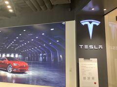 -TESLA 特斯拉(上海太古汇体验店)