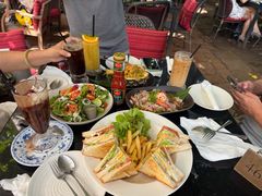 -Fern Forest Cafe