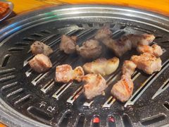 -唯成•韩国炭火烤肉 유성고기