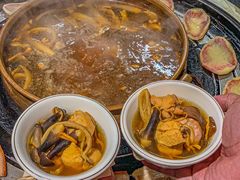 -阿山卓·野生菌火锅·纳西火塘烤肉