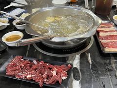 -牛一煲美食(江高店)