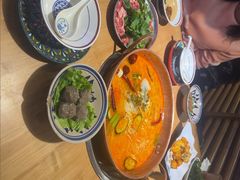 -洱火云南酸菜牛肉火锅(石景山当代商城店)